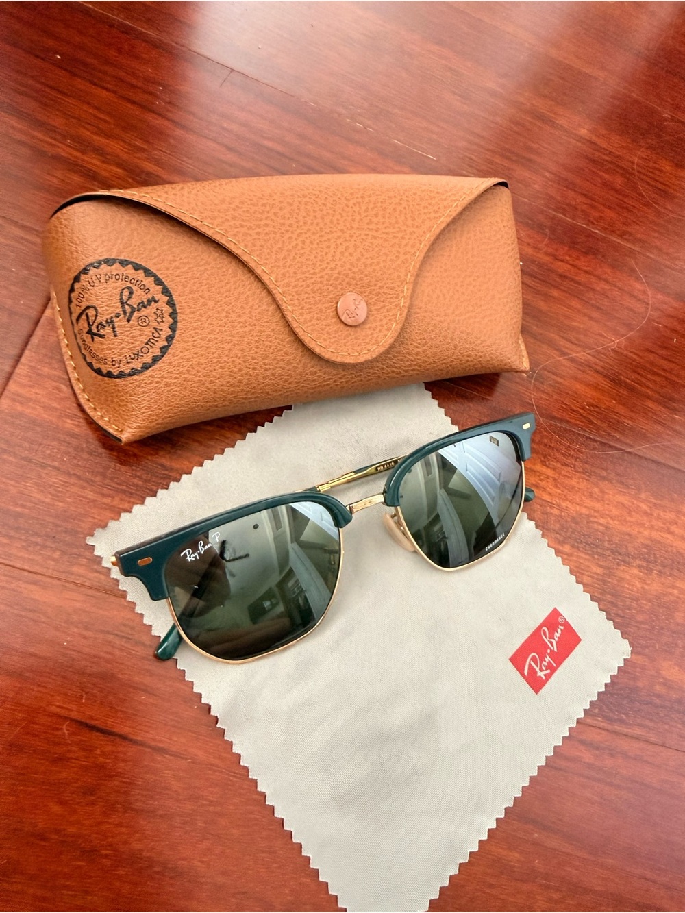 Ray-Ban Clubmaster Sunglasses in Green and Gold with G-15 Lenses